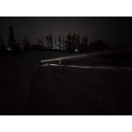 Armytek barracuda pro