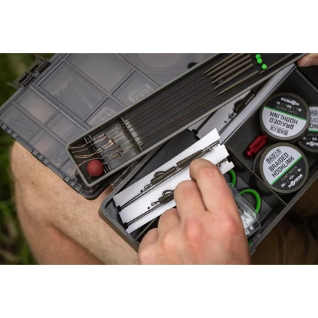   Korda basix tackle box szerelékes doboz